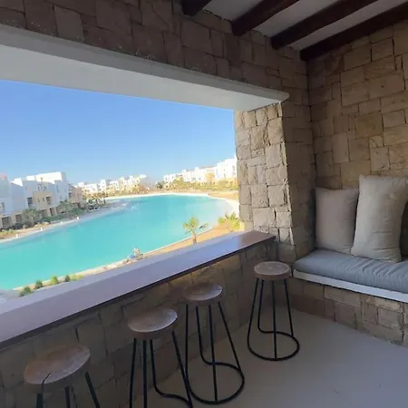 Cozy 3 Bedrooms In Swan Lake Hurghada Exterior photo